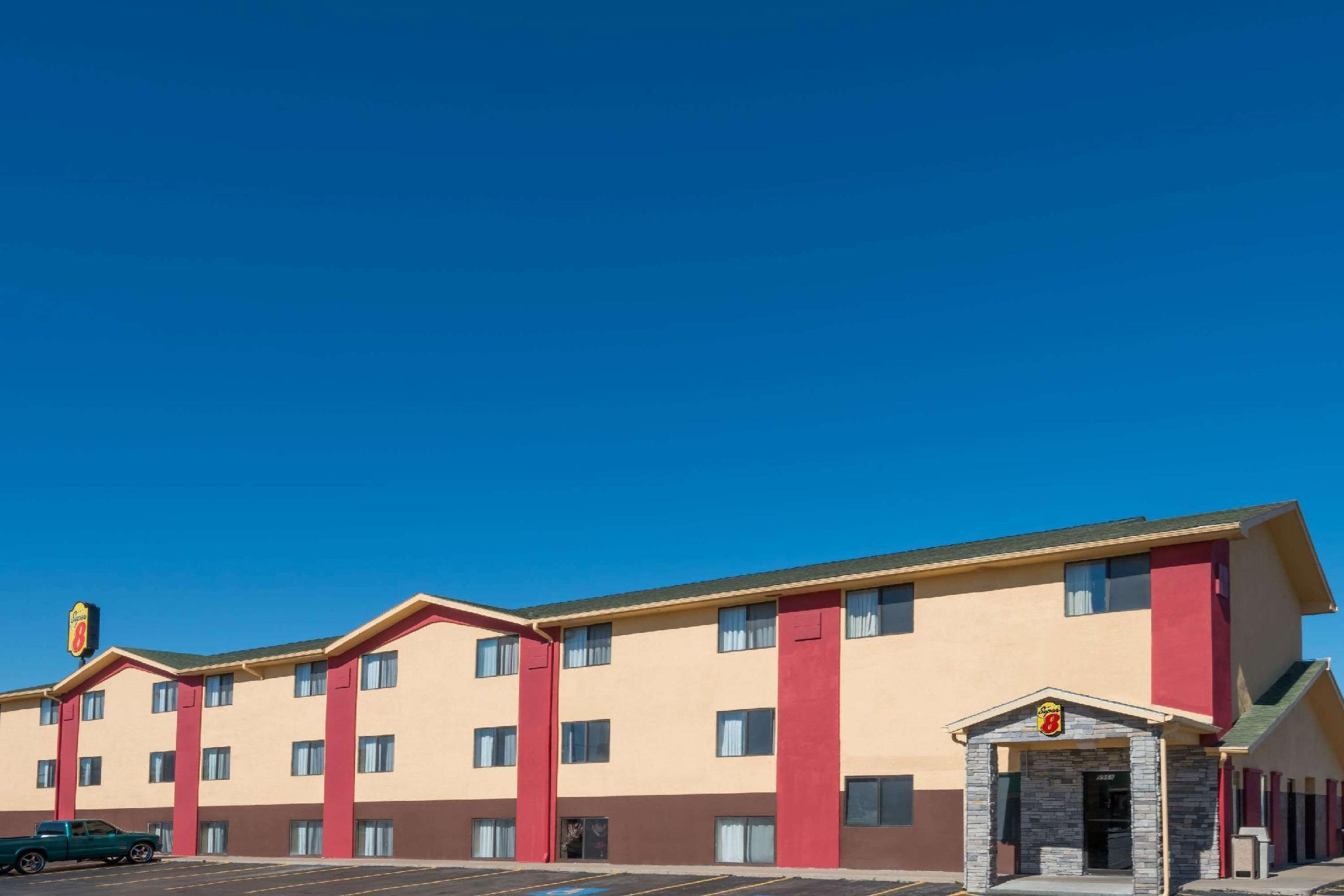 Super 8 By Wyndham Topeka/Wanamaker Rd/I-70 Exterior photo